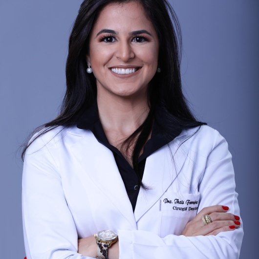 Dra. Thais Ferreira de Souza Rocha