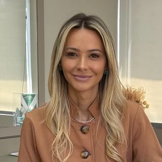 Dra. Luciane Becker
