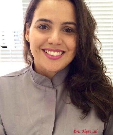 Dra. Alyne Leal