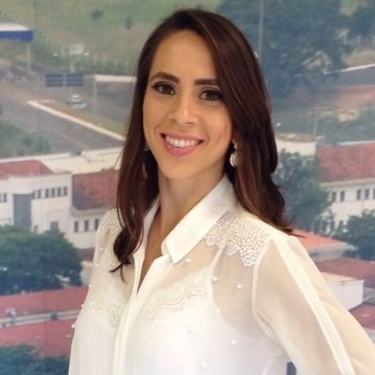 Dra. Giovana Alcantara