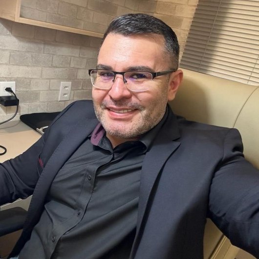 Dr. Emanuel Santos Junior