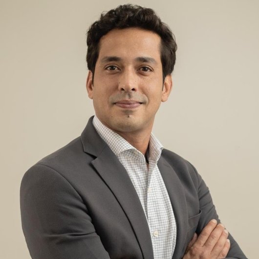 Dr. Luis Gustavo Santos