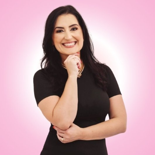 Dra. Débora Lima