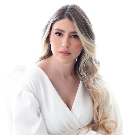 Dra. Izabela Martins