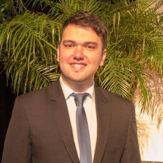 Dr. Guilherme Klein Parise