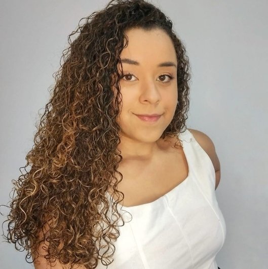 Dra. Letícia Sarmento