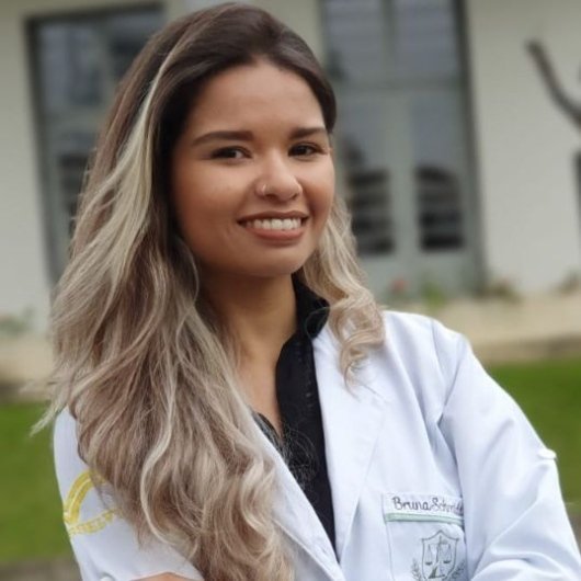 Dra. Bruna Camargo