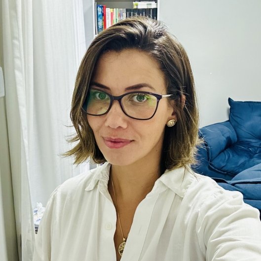 Ana Claudia Aparecida Lima Neves