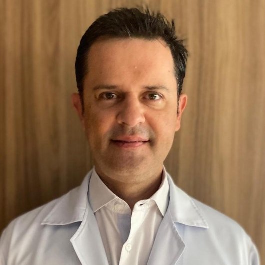 Dr. Bruno Rafael Silva Favaron