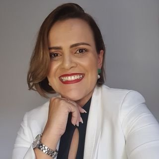 Dra. Lucila Neves