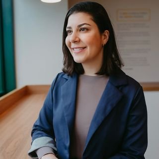 Dra. Flavia Machado
