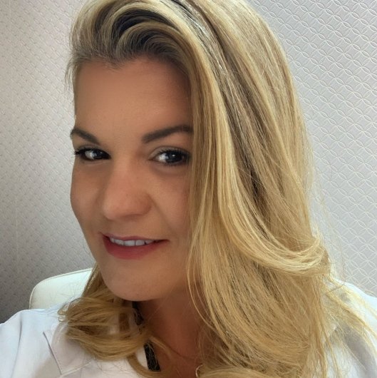 Dra. Patricya Tavares