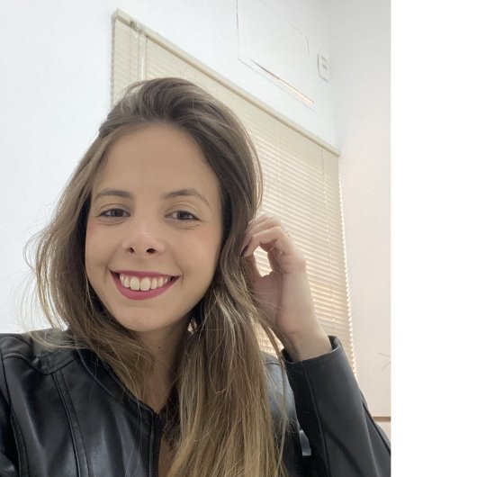 Larissa Melicchio Nogueira Simon