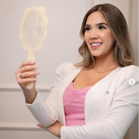 Dra. Victoria Moura