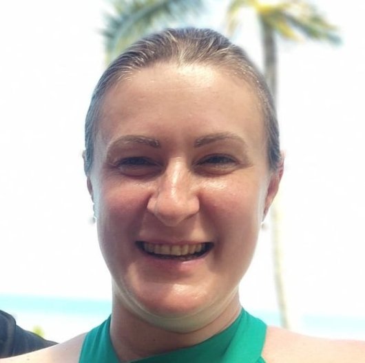 Dra. Kelly Crestani