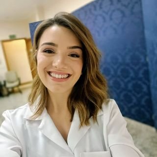 Dra. Cristiane Miele Salatino