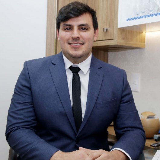 Dr. Filipe Canal Moura .