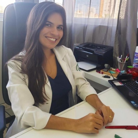 Dra. Nayara Siqueira