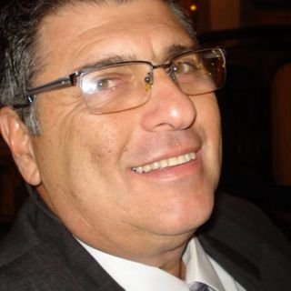 Dr. Carlos Eduardo Pereira