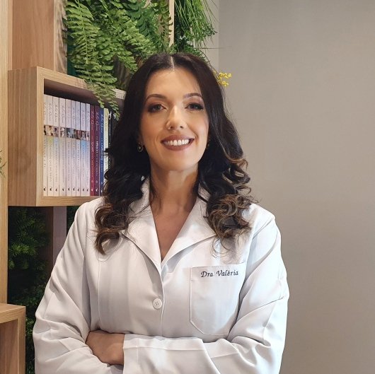 Dra. Valéria Machado Pereira