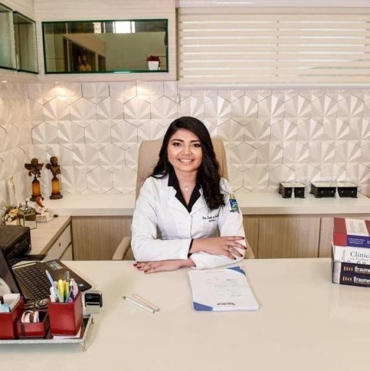 Dra. Karla de Carvalho