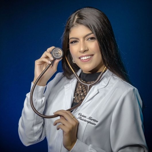 Dra. Vivian Martins