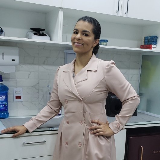 Dra. Ligiane Barra