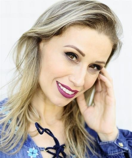 Dra. Nádia Mazzei Mendes