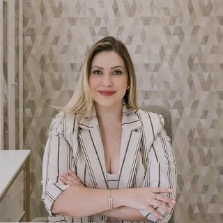 Dra. Paula Santana Chimanski dos Santos