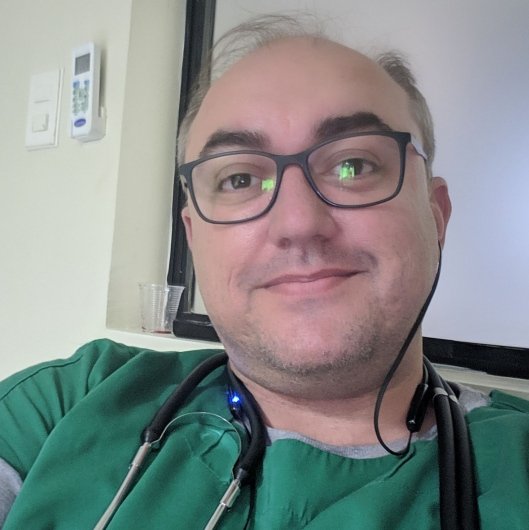 Dr. Sanderson Palhares Farias de Oliveira