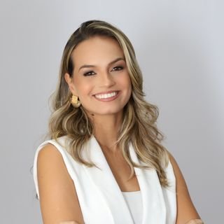 Dra. Amanda Montenegro