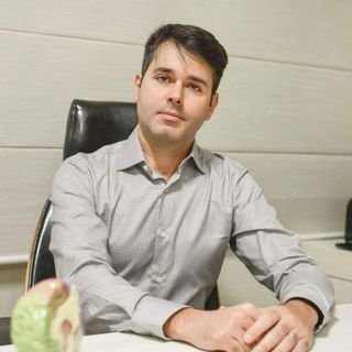 Dr. Marcelo Copi