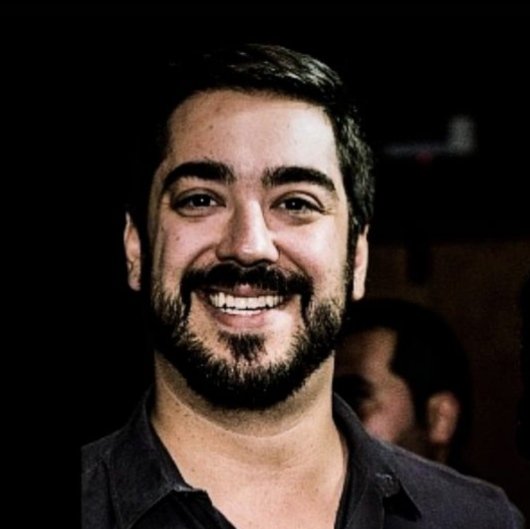 Dr. Carlos Martins