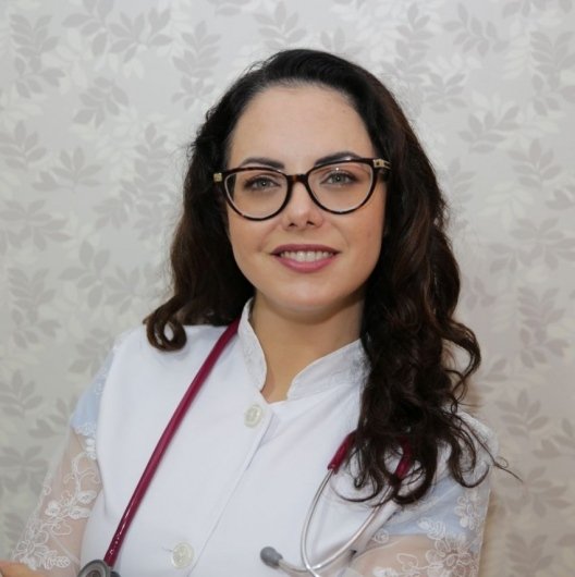 Dra. Daniela Vieira Furtado Medeiros