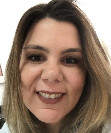 Dra. Camila Novaes