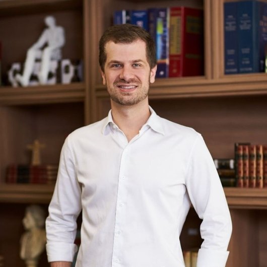 Dr. Bruno Marini
