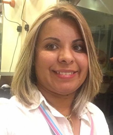 Dra. Elizangela Aparecida Barbosa