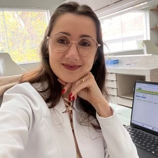 Dra. Caroline Orso