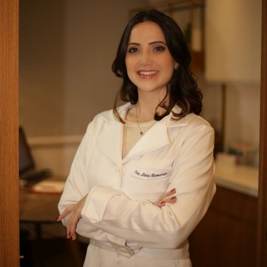 Dra. Lívia Maria Camargo
