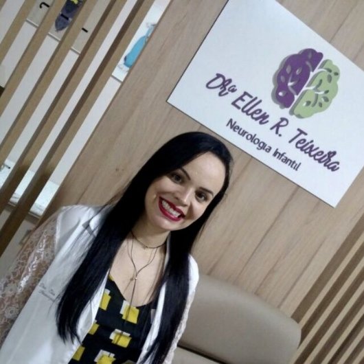 Dra. Ellen Rodrigues Teixeira