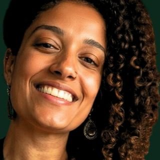 Dra. Camila Câmara
