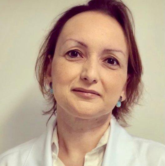 Dra. Cintia Steinhaus