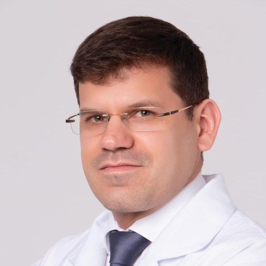 Dr. Thiago Martins