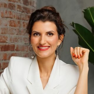 Dra. Sâmia Allievi