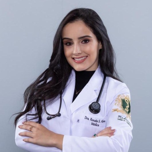 Dra. Renata Abreu