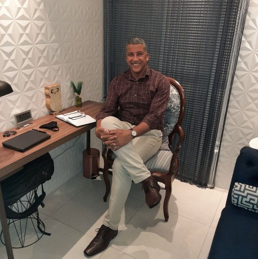 Dr. Marcos Vinicius Freire de Lima