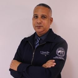 Dr. Leonardo Campos