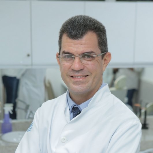 Dr. Israel Junior