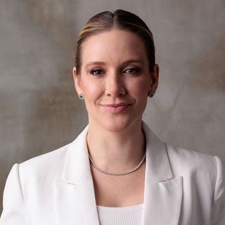 Dra. Aline Cristini Vieira