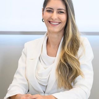 Dra. Giovana Amaral Cordeiro